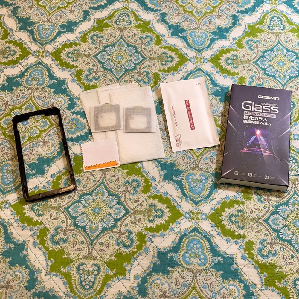 3 Screen protectors I Phone 12 pro